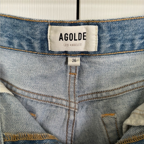 AGOLDE Parker Women's Distressed Blue Denim Shorts in Swampmeet - Picture 3 of 7